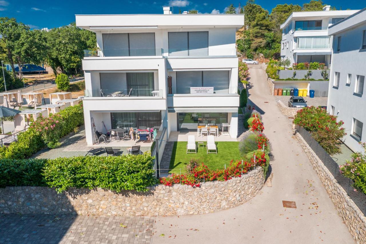 Apartments Vengust Malinska Exterior photo